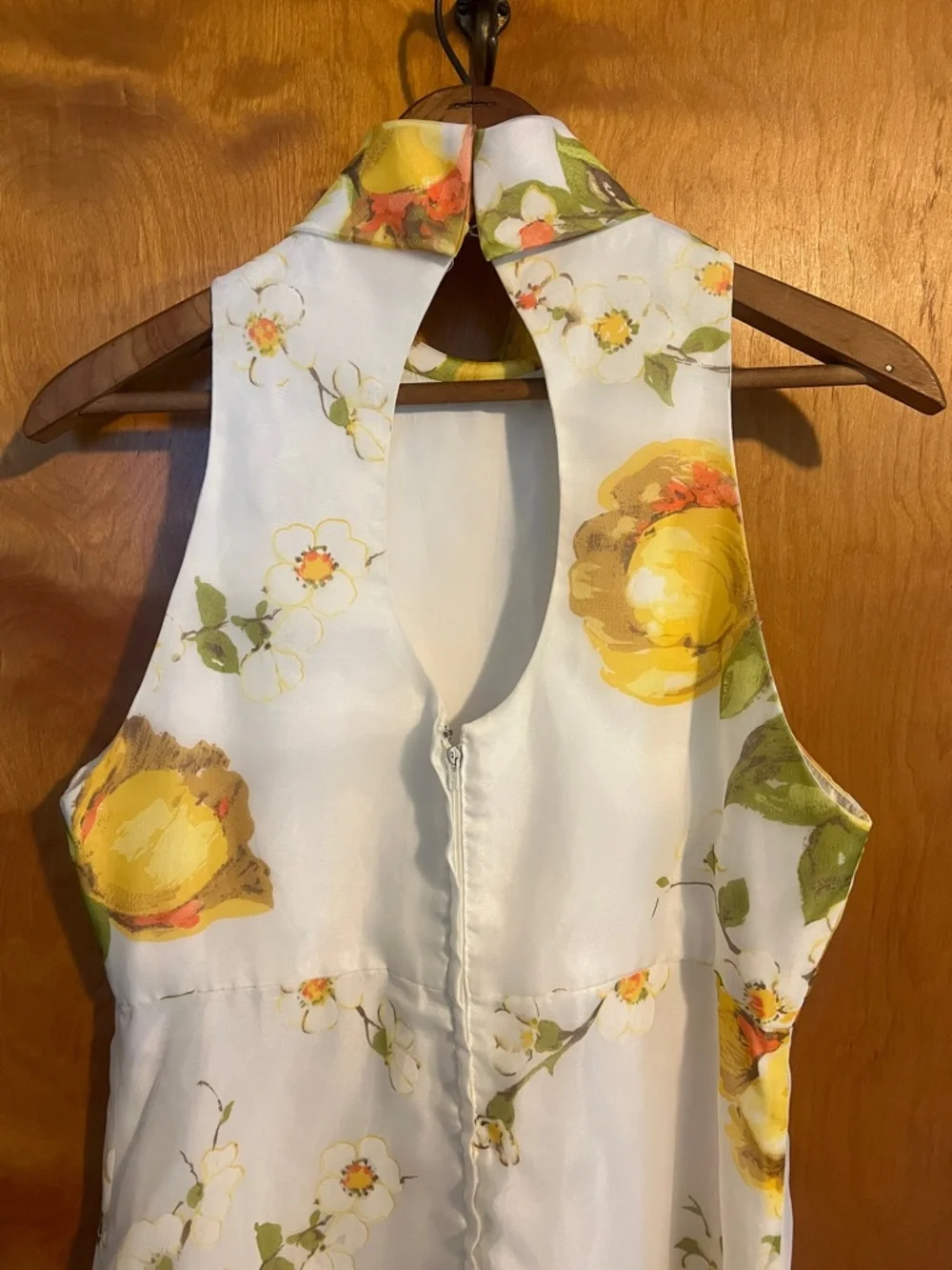 Vintage Yellow Floral Halter Maxi Dress, chest 34 in - Picture 4 of 7